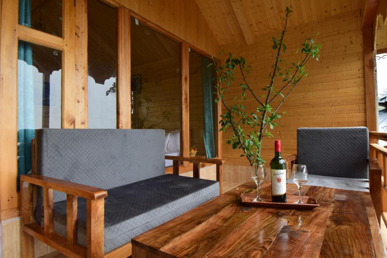 Готель Tree House Latos Tandi Jibhi Екстер'єр фото